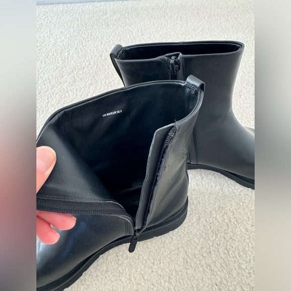 Vince Black Leather Boots - size 8.5 - Picture 8 of 13